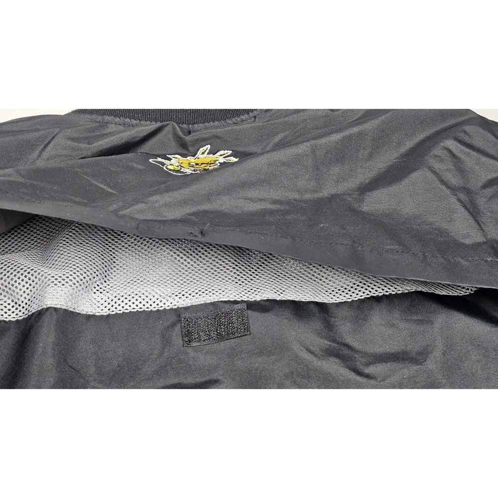 VTG Franchise Club Wichita State Shockers Pullover‎ Mens Small Black Windbreaker
